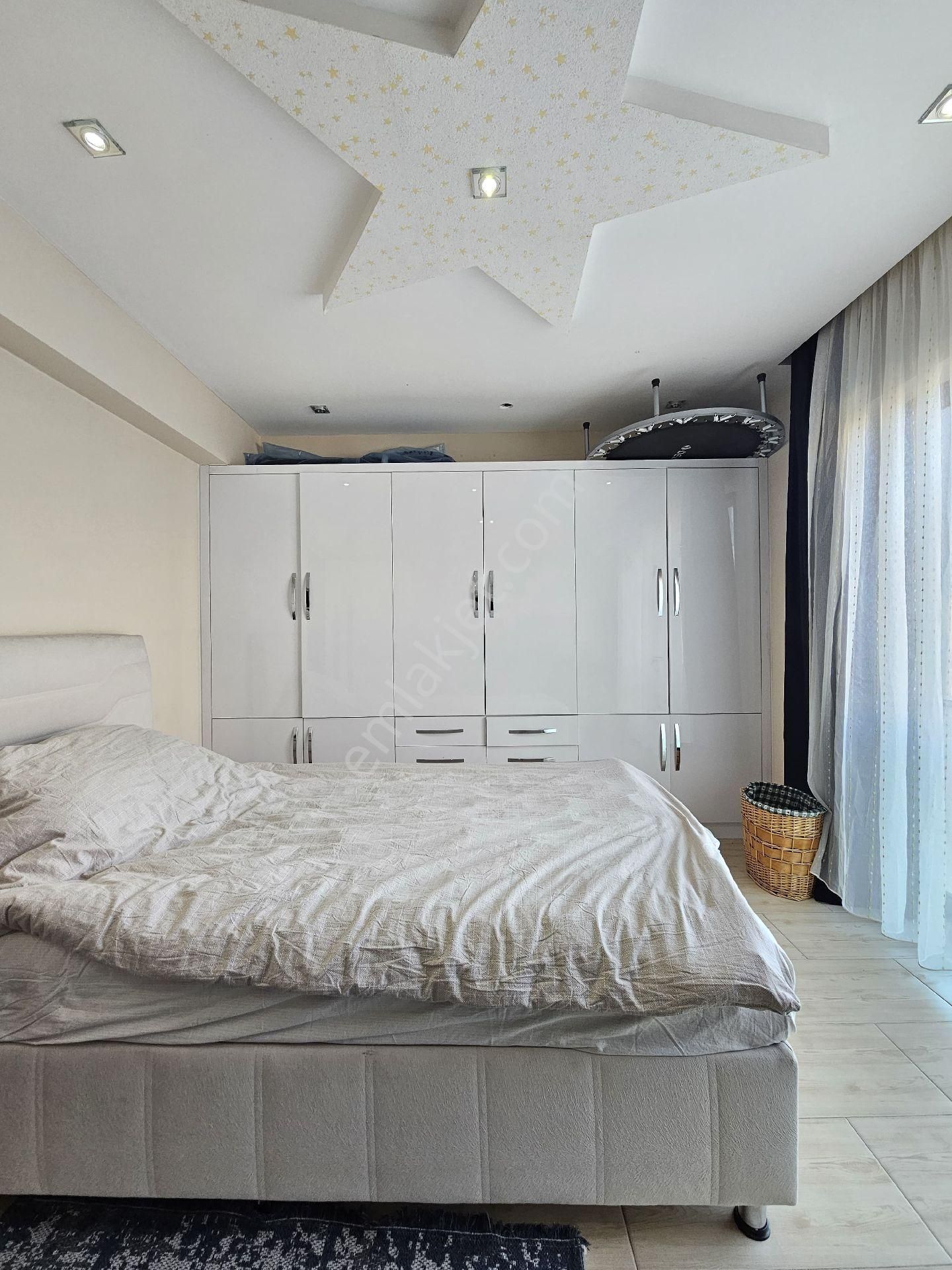 Denizli Şemikler Cinkaya Bölgesinde 3+1 Geniş Yaşam Alanlı Ebeveyn Banyolu Lüks Fırsat Daire - Görsel 19