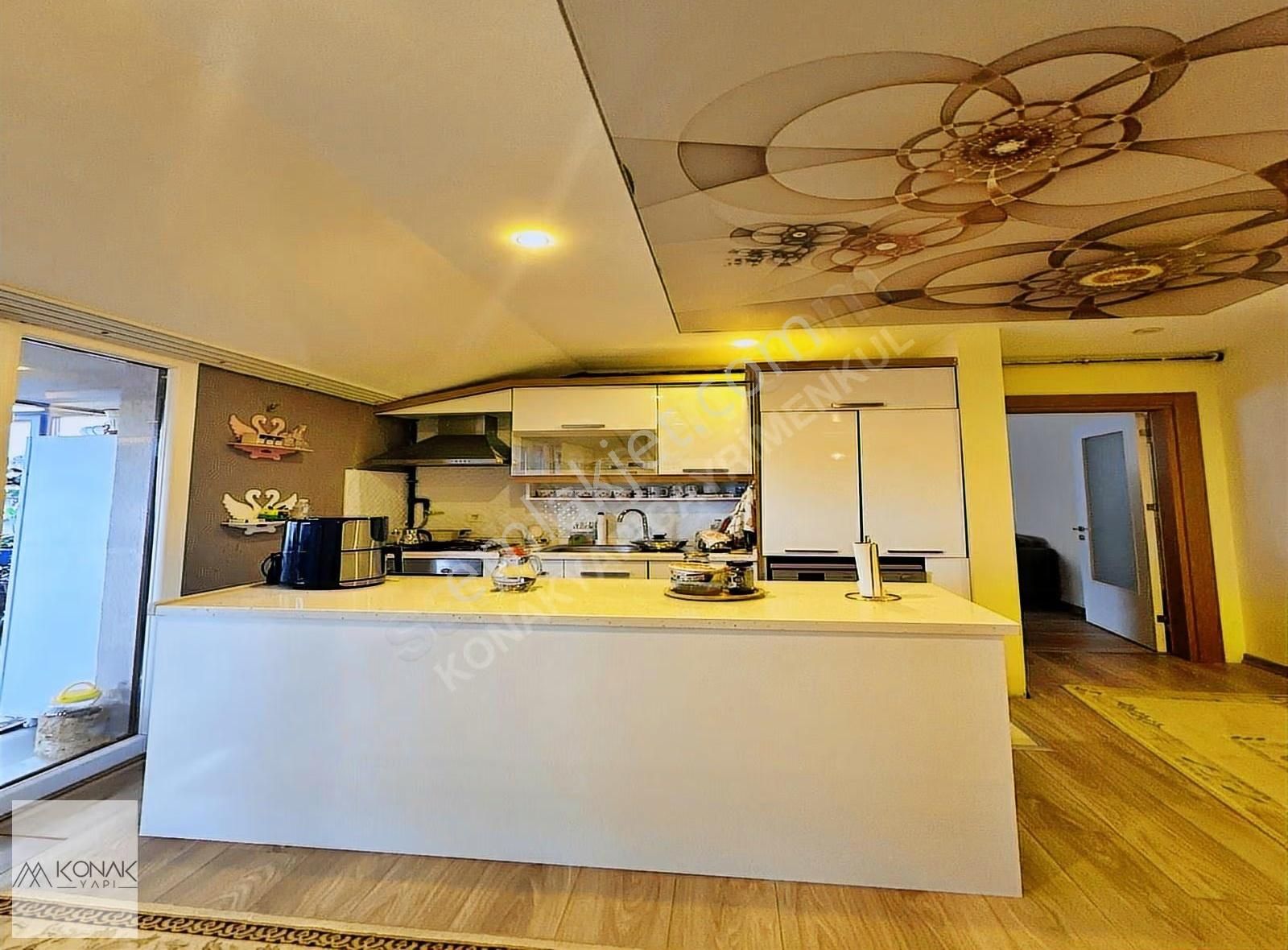 Konak Yapı'dan Beylikdüzü'nde 5+2 Butik Site Otoparklı Dubleks - Görsel 2