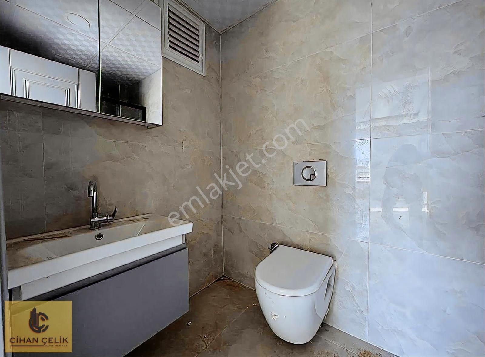 Sitenin En Güzel Dairesi Ara Kat Sıfır 2+1 Hazır Kombili - Görsel 19