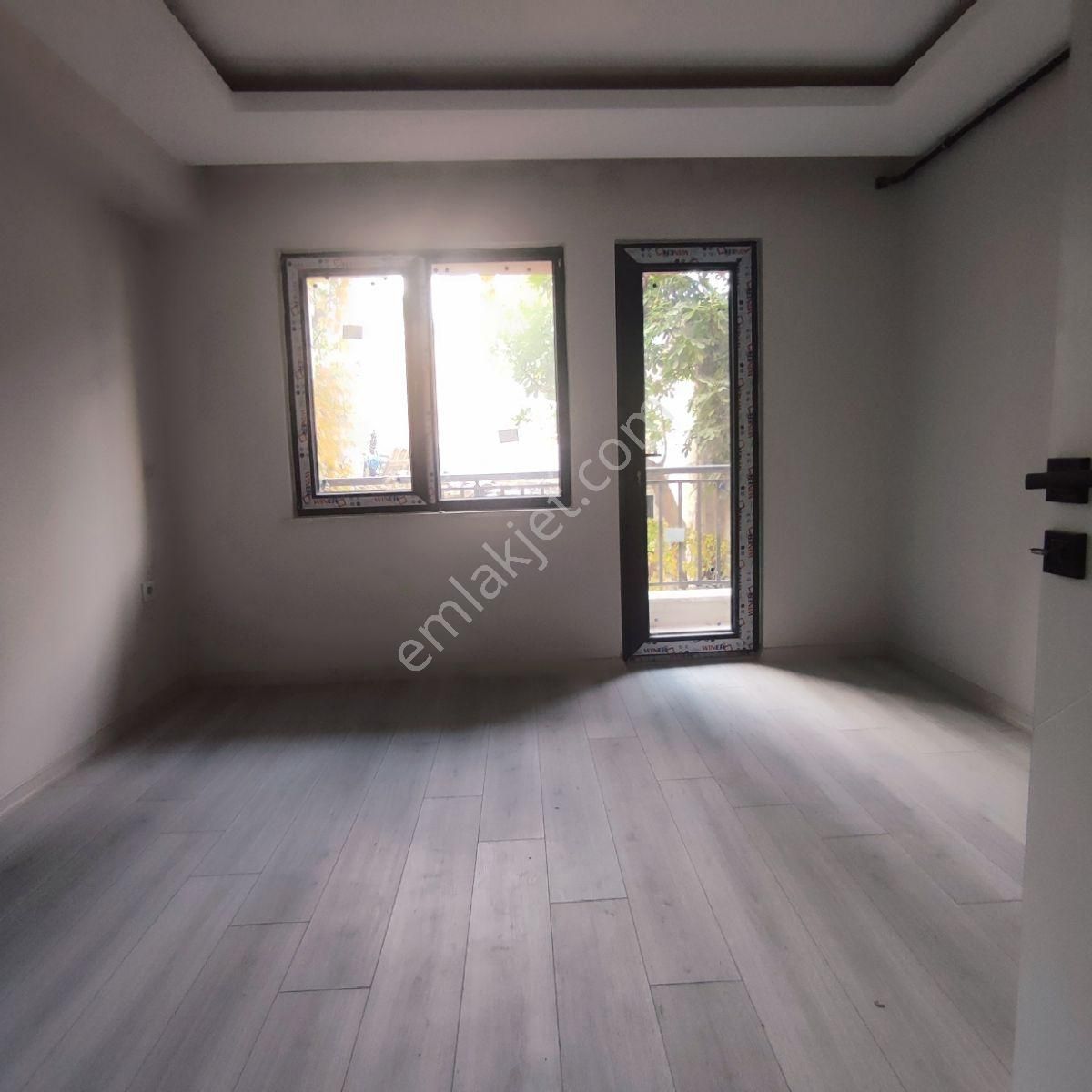 Cemal Emlakı Y. Beyazıt Camii Külliye Altı Sıfır 1+1 Yerden Isıt - Görsel 6