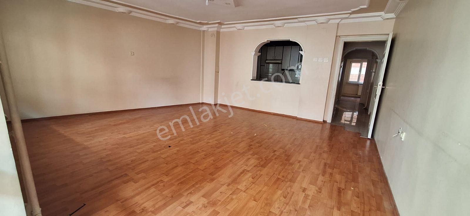 Cemal Emlak Bursa Yildirim Setbaşı Namazgah Pazar İçinde Geniş - Görsel 28