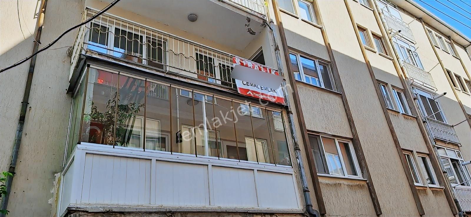 Cemal Emlak Bursa Yildirim Setbaşı Namazgah Pazar İçinde Geniş - Görsel 26