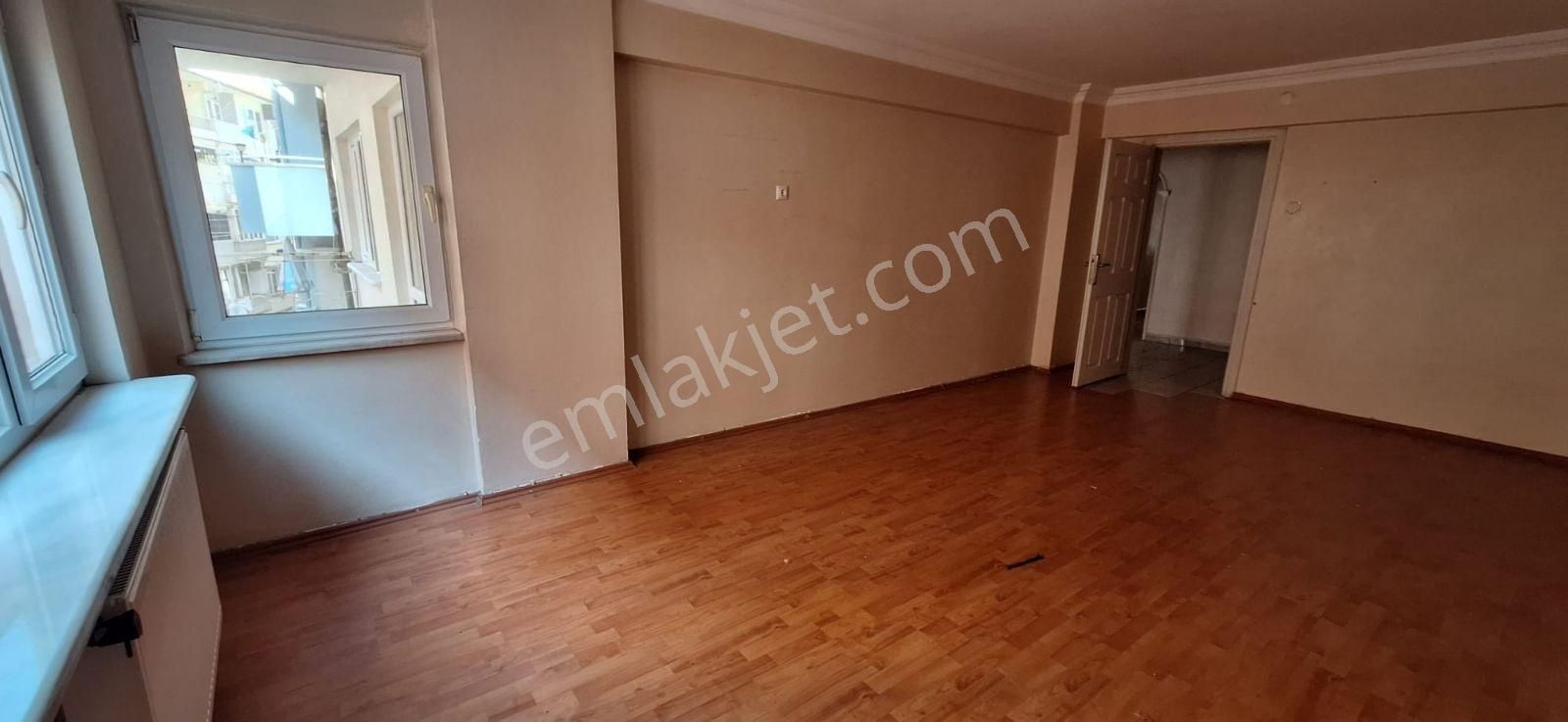 Cemal Emlak Bursa Yildirim Setbaşı Namazgah Pazar İçinde Geniş - Görsel 7