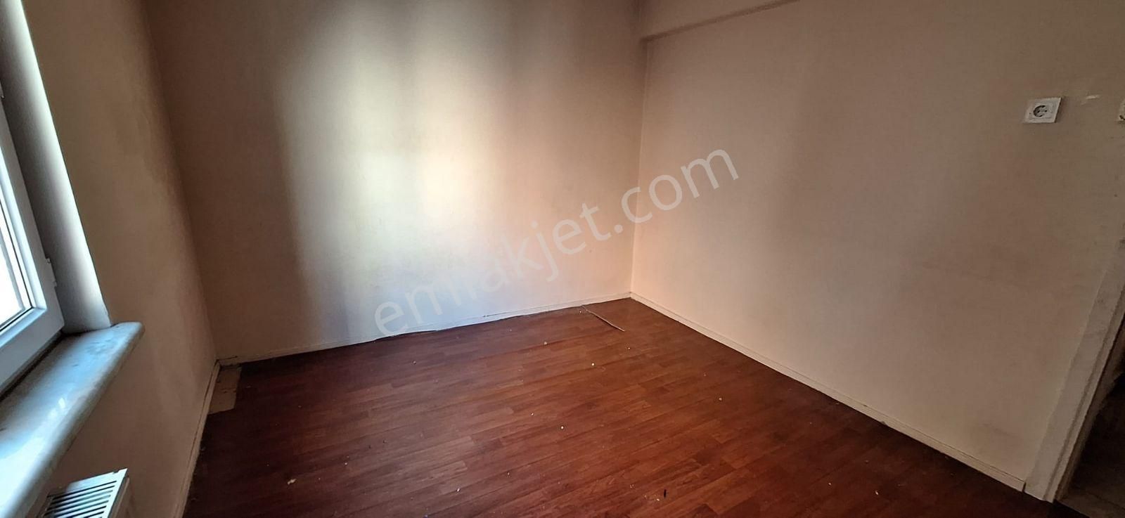 Cemal Emlak Bursa Yildirim Setbaşı Namazgah Pazar İçinde Geniş - Görsel 33