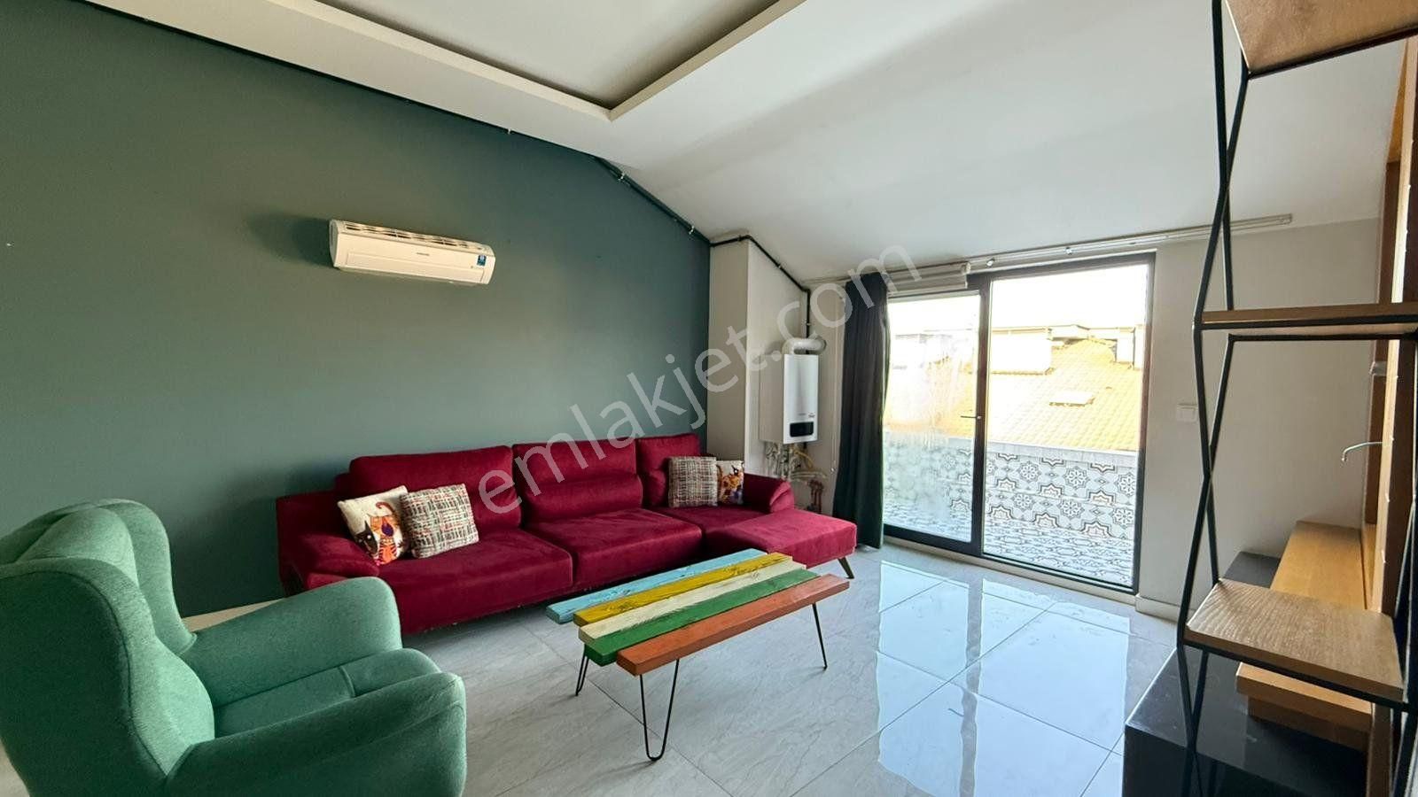 Üniversite Bölgesinde Güvenlikli Full Eşyalı 1.5+1 Apart A158