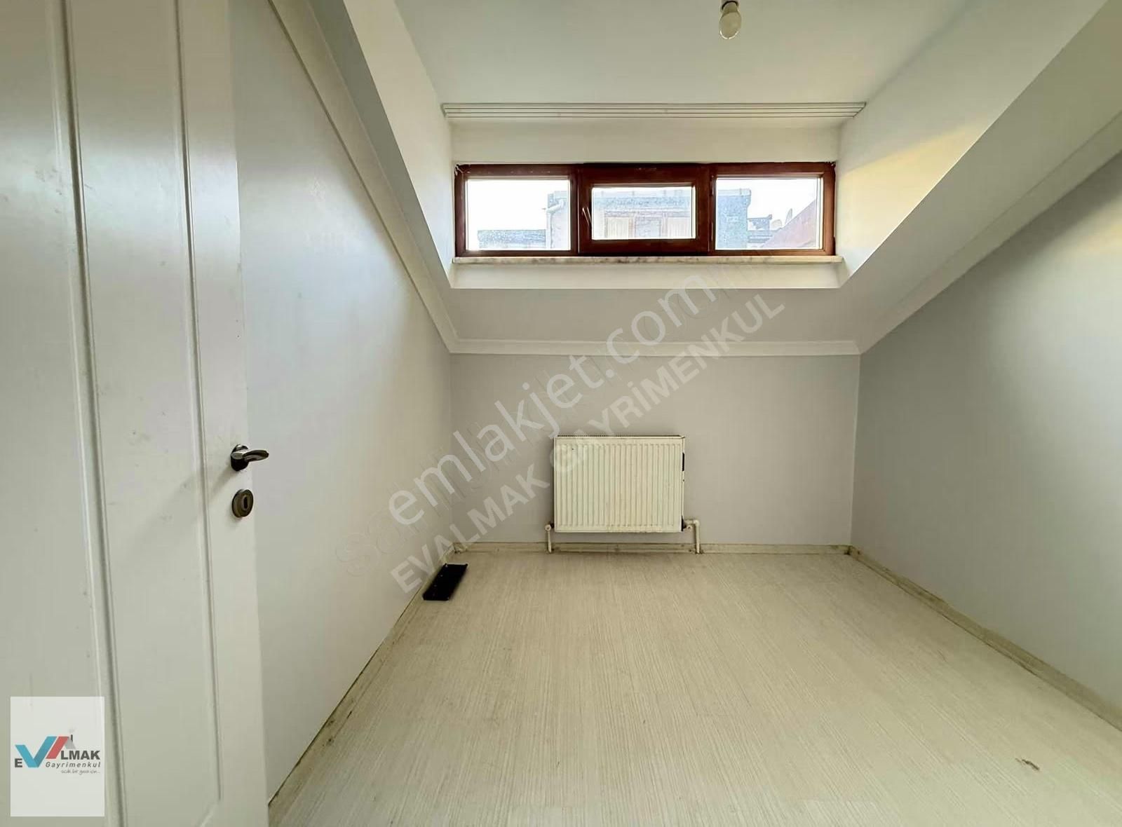 Evalmak'ta Tevfikbey Mah.de 4+1(150m2) Geniş Ferah Dubleks Daire - Görsel 3