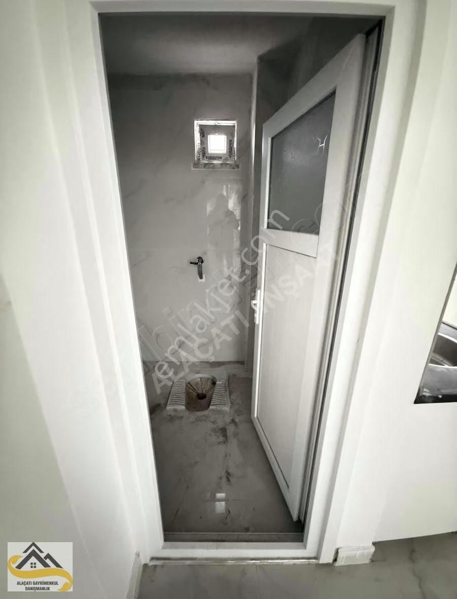 Alacatı İş Hükümet Konağı Yani 3 Kat Kiralik Plazada Dükkan - Görsel 13