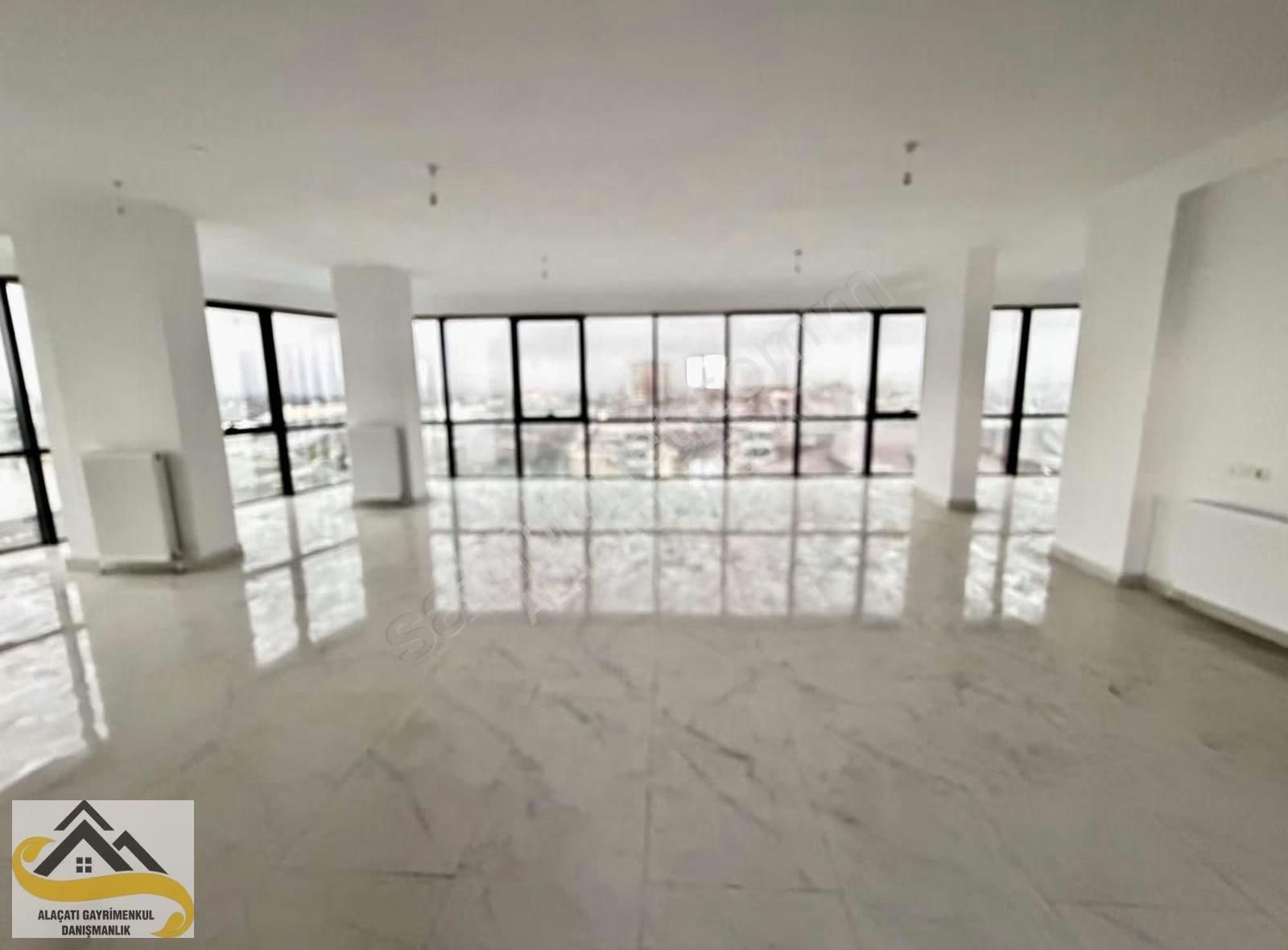 Alacatı İş Hükümet Konağı Yani 3 Kat Kiralik Plazada Dükkan - Görsel 30