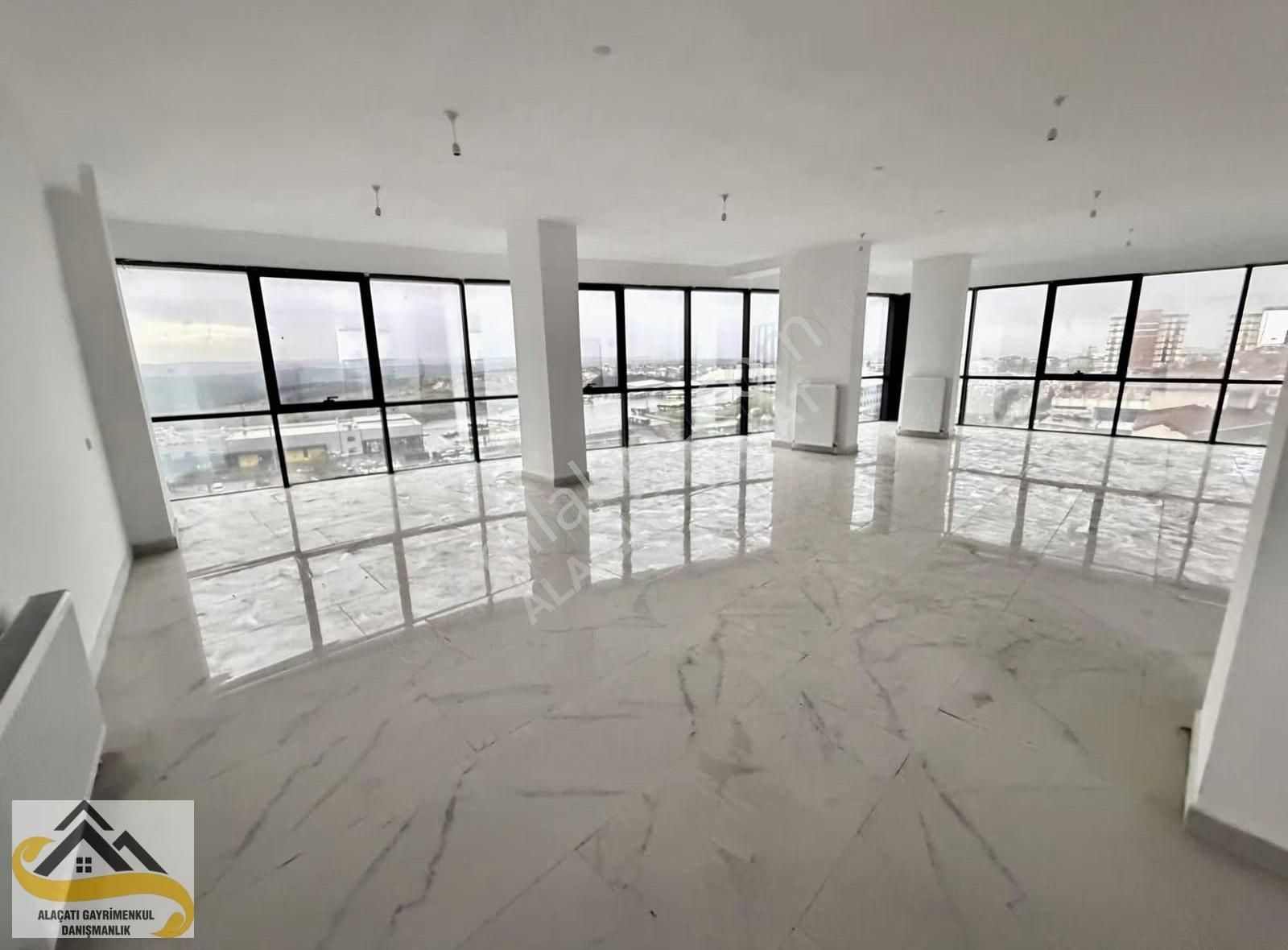 Alacatı İş Hükümet Konağı Yani 3 Kat Kiralik Plazada Dükkan - Görsel 19