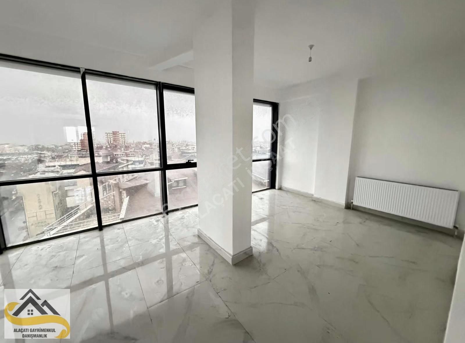 Alacatı İş Hükümet Konağı Yani 3 Kat Kiralik Plazada Dükkan - Görsel 3