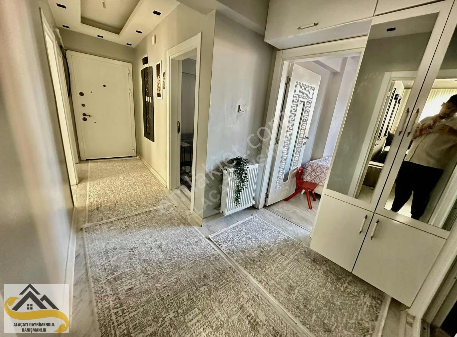 Alaçatı Dan İki Ailenin Yaşayacağı 240 M2 5+2 Masrafsız Dubleks - Görsel 13