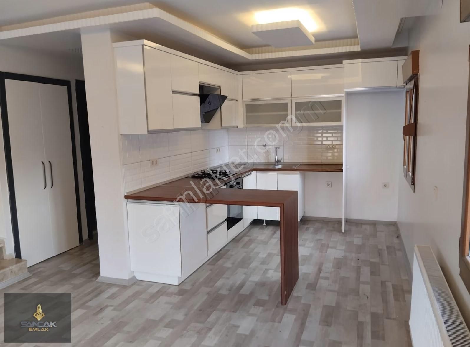 Sancak'tan Ayvalık Muratelinde Satılık 3+1 Villa
