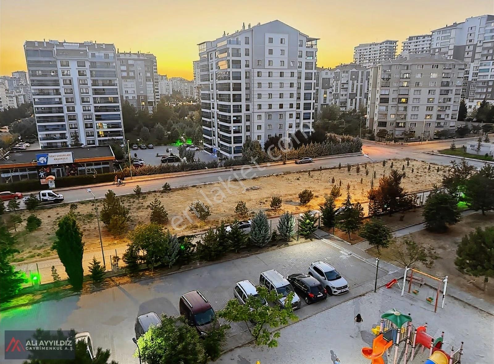 Yıldız Park Sitesi'nde Satılık Daire - Görsel 2