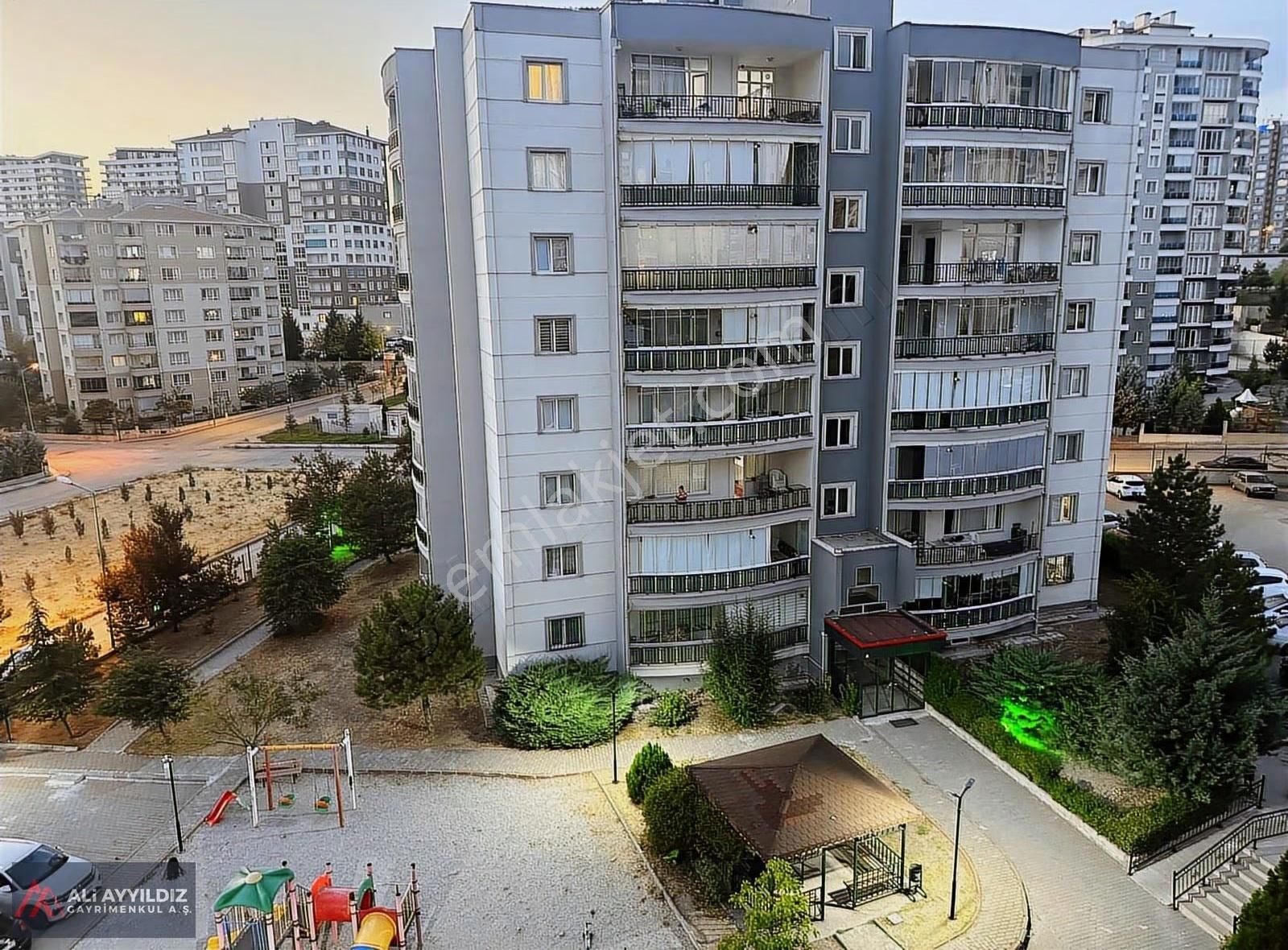 Yıldız Park Sitesi'nde Satılık Daire