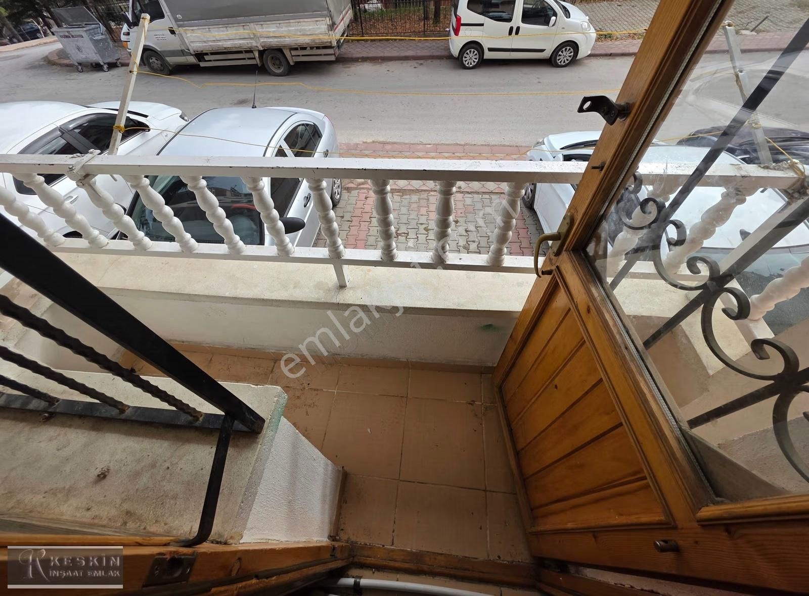 Keçiören Osmangazi Mah 3+1 Balkonlu Kat Konumunda Kiralık - Görsel 12