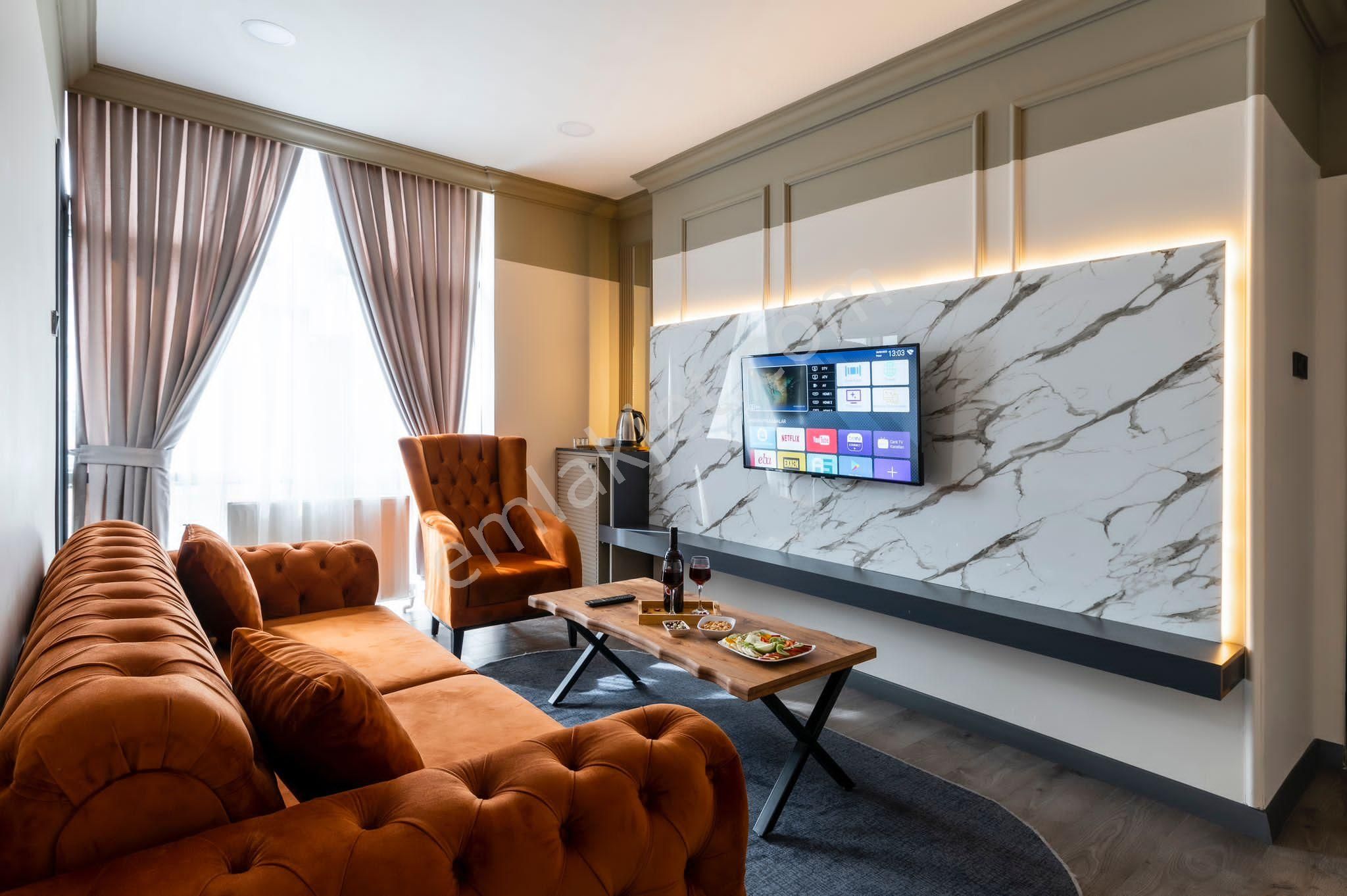 Kral As Suit Farkıyla Temiz Güvenilir Günlük Aylık Haftalık Jakuzili Sıfır Eşyalı Daireler