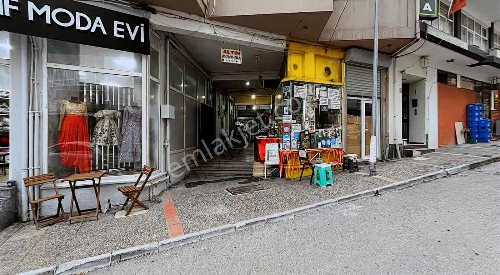 Century 21 Bal'dan Çarşıda İşhanı İçerisinde Satılık Dükkan - Görsel 3
