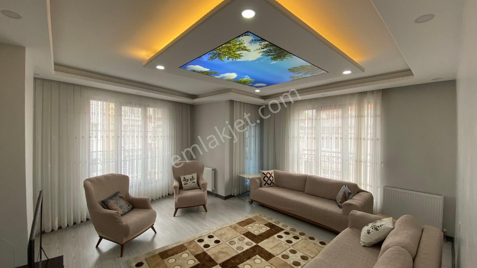 Sultançiftliği 50.yıl 4+1 Satılık Ara Kat Daire