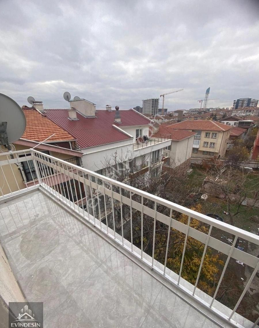 Bağlarbaşı Mah Kentsel İçerisinde 3 Cepheli Full Yapılı Kupon Daire - Görsel 2