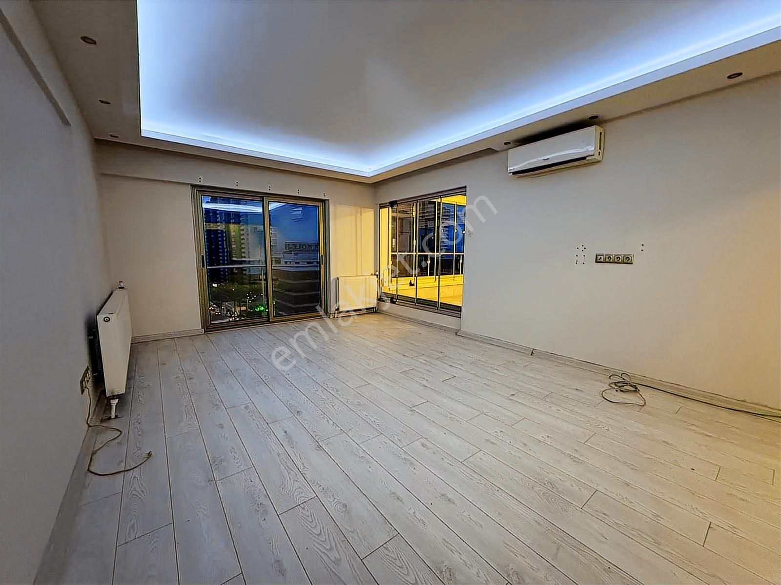 Mavişehir Sedef Sitesi Özel Büyük Tip Teraslı Satılık 1+1 Daire - Görsel 3