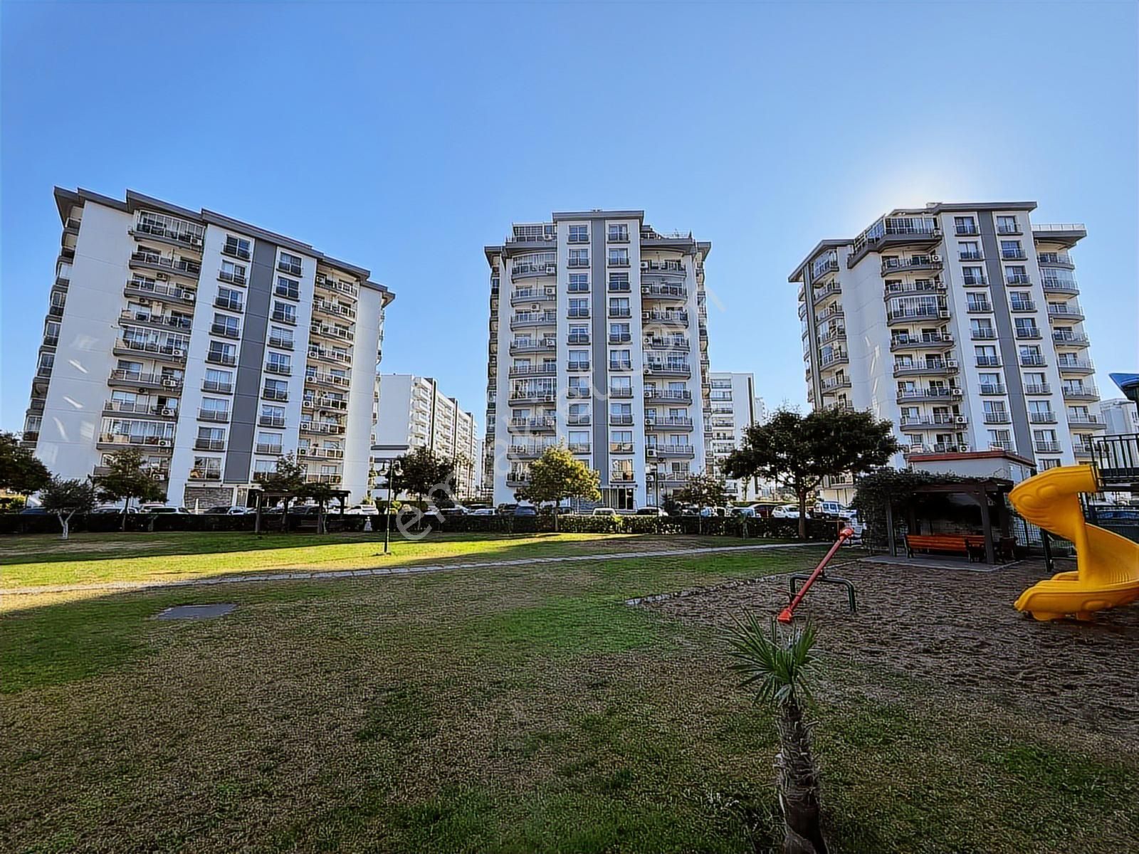 Mavişehir Sedef Sitesi Özel Büyük Tip Teraslı Satılık 1+1 Daire - Görsel 2