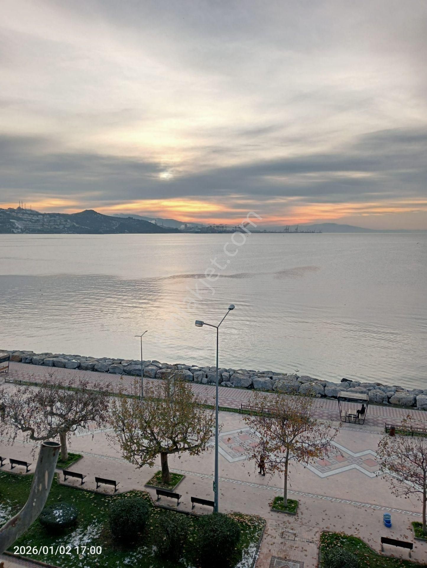 Eski Sahilde Denize Sıfır 2+1 Kiralık Daire - Görsel 16