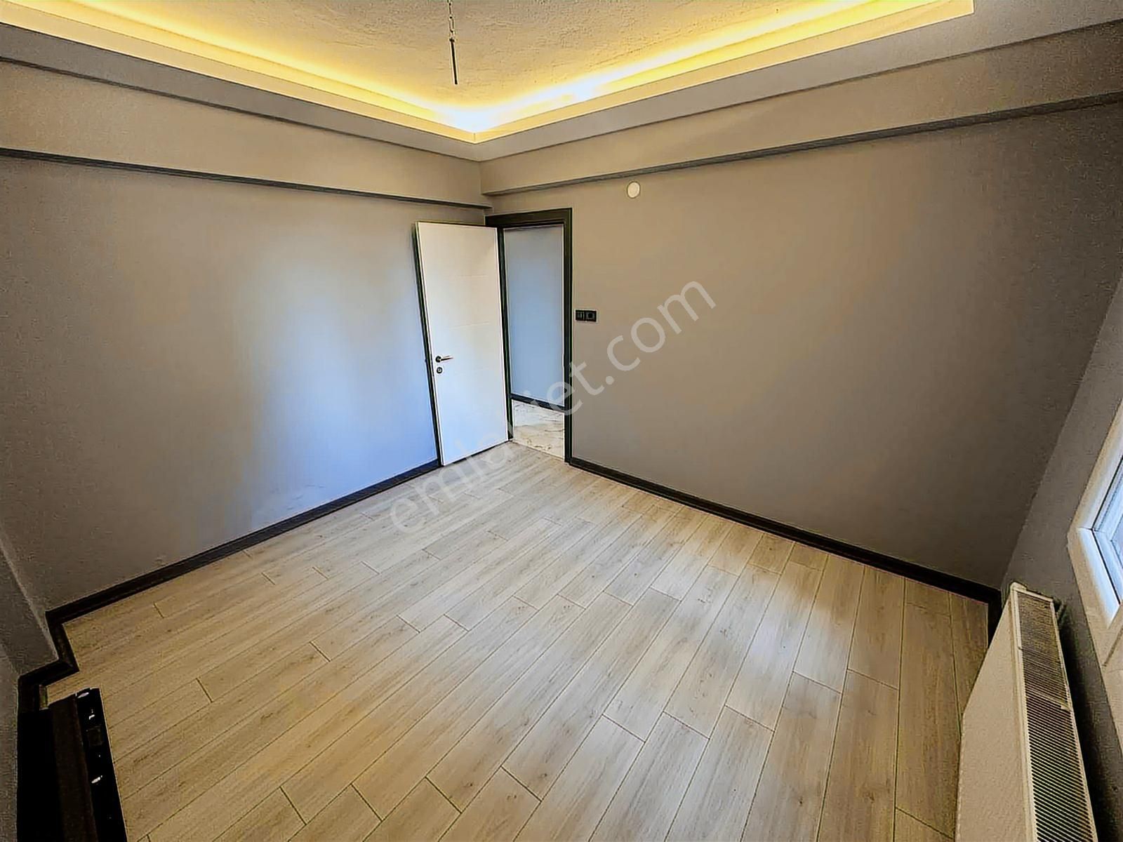 Full Tadilatlı Cadde Üzeri Satılık 2+1 Daire - Görsel 19