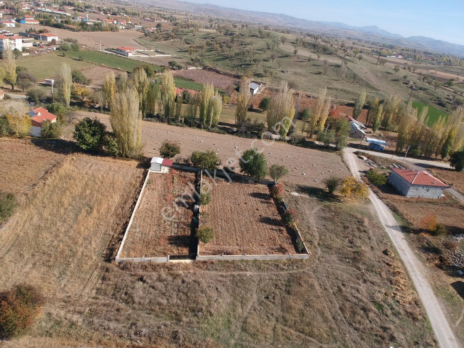 İlbey // Şuhut Zafer Mahallesi Yatağan Mevkiinde 649 M² Arsa - Görsel 11