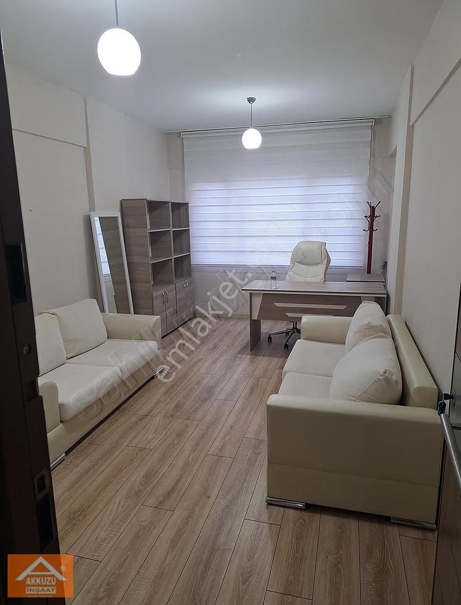 G.o.paşa Dabaklar İş Merkezinde 20 M2 Ofis Akkuzu Gayrimenkulden - Görsel 3