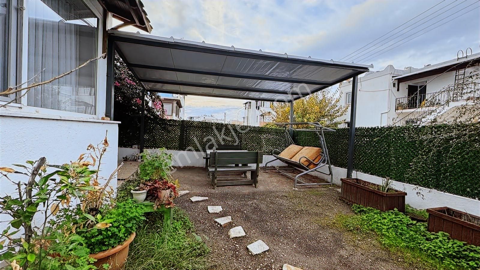 Turgutreis Yakaarası Geniş Bahçeli,bağımsız Giriş,tadilatlı 2+1 - Görsel 9