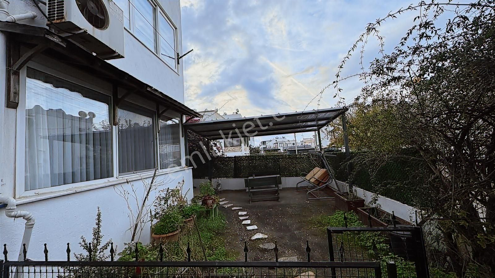 Turgutreis Yakaarası Geniş Bahçeli,bağımsız Giriş,tadilatlı 2+1 - Görsel 7