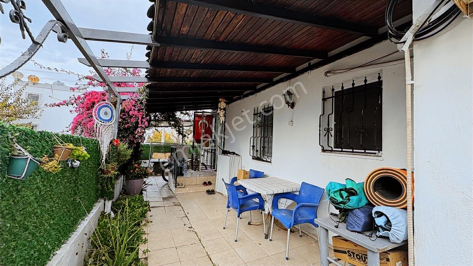 Turgutreis Yakaarası Geniş Bahçeli,bağımsız Giriş,tadilatlı 2+1 - Görsel 2