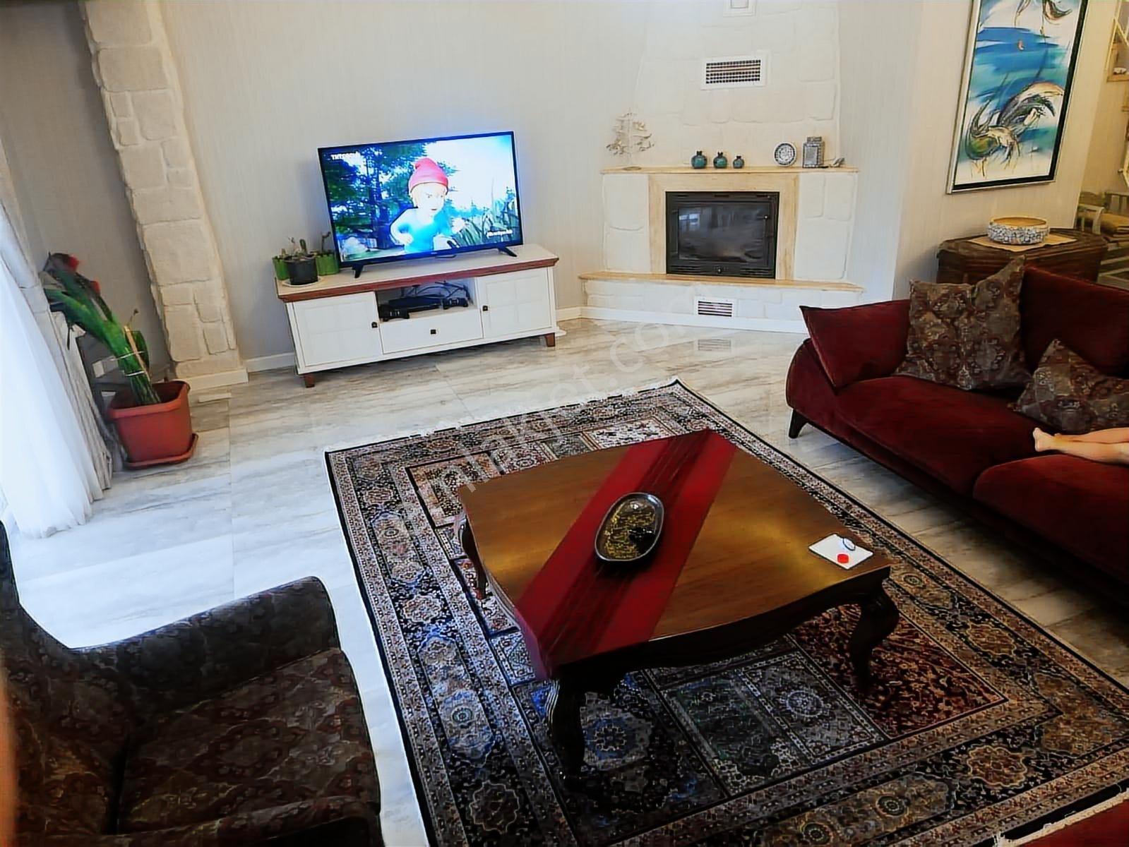 Gölpark Sitesinde Güvenlikli Satılık Villa - Görsel 13