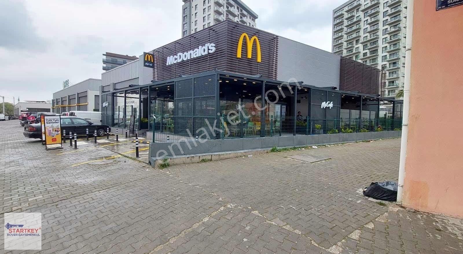 Marka 333 Sitesinde Havuz Cepheli Eşyasız Kiralık 1+1 Daire - Görsel 8