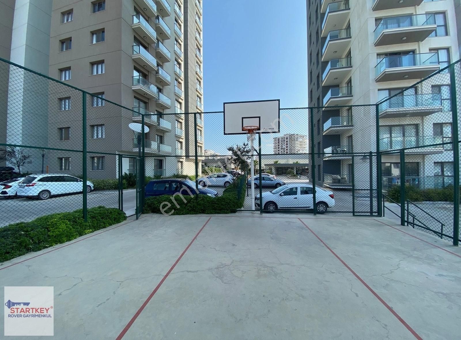 Marka 333 Sitesinde Havuz Cepheli Eşyasız Kiralık 1+1 Daire - Görsel 23