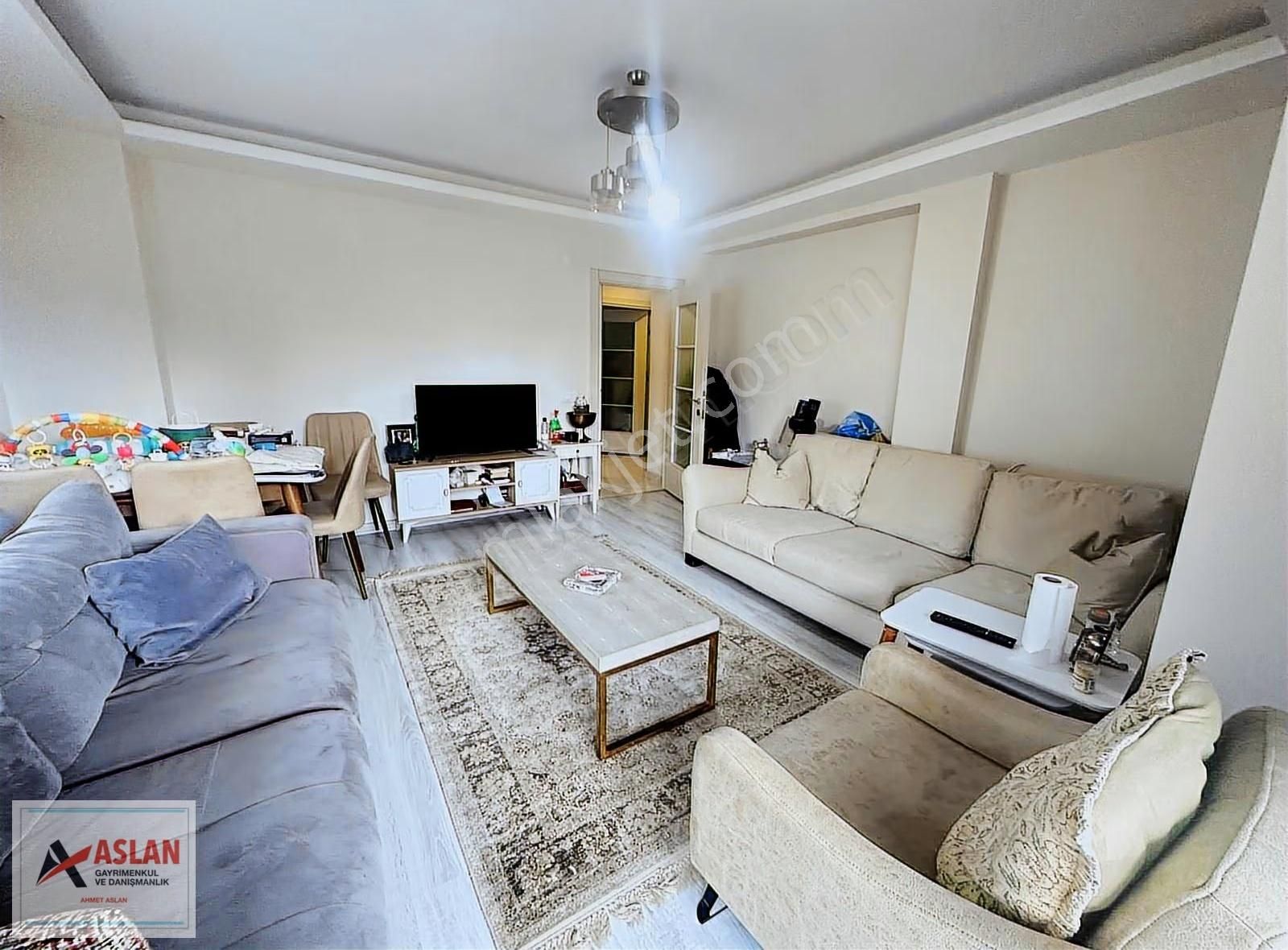 Çengelköy Bahçelievler'de Satılık 2+1 Arakat Dairei İyi Konumda - Görsel 12