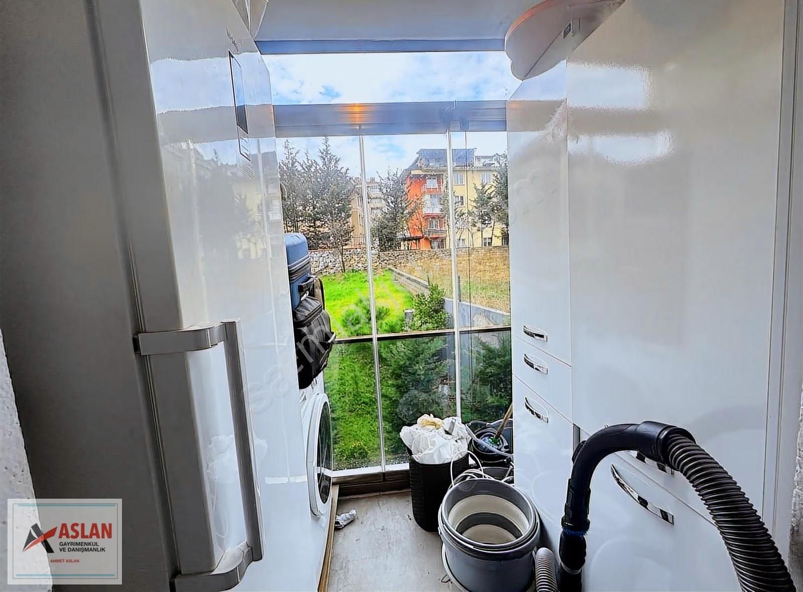 Çengelköy Bahçelievler'de Satılık 2+1 Arakat Dairei İyi Konumda - Görsel 14