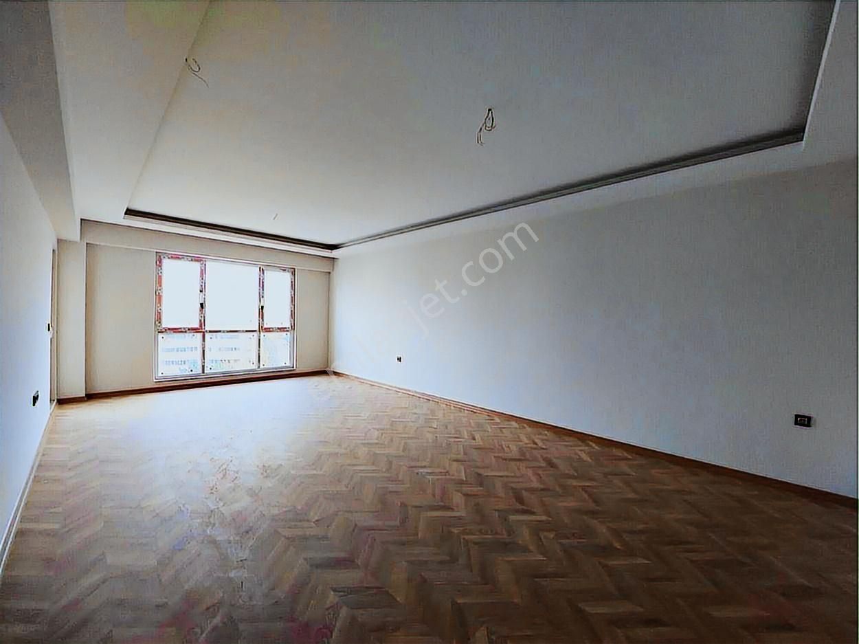 Ataevler Çelebi Podyumda A/ Blokta Önü Açık Fırsat Daire - Görsel 8