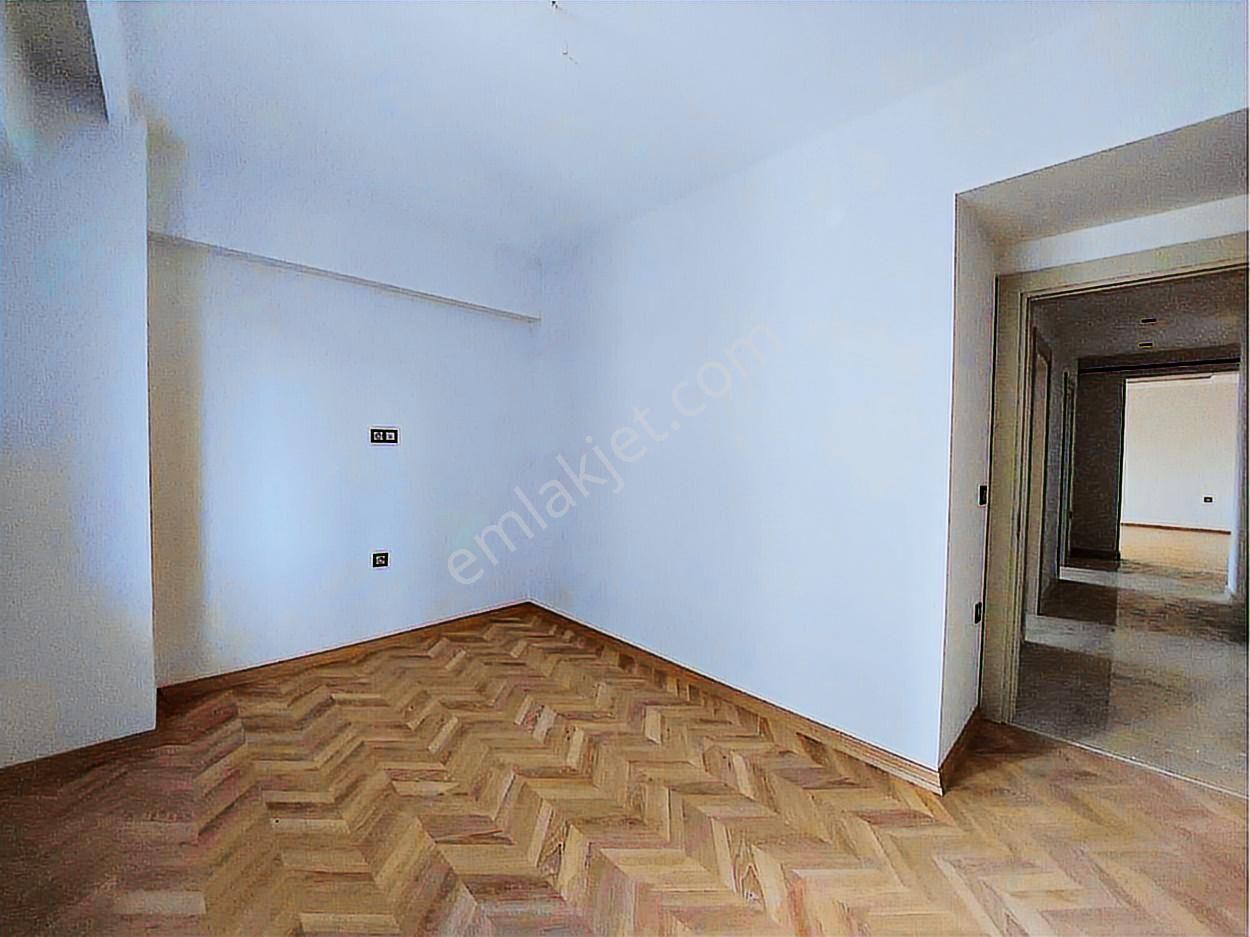 Ataevler Çelebi Podyumda A/ Blokta Önü Açık Fırsat Daire - Görsel 24