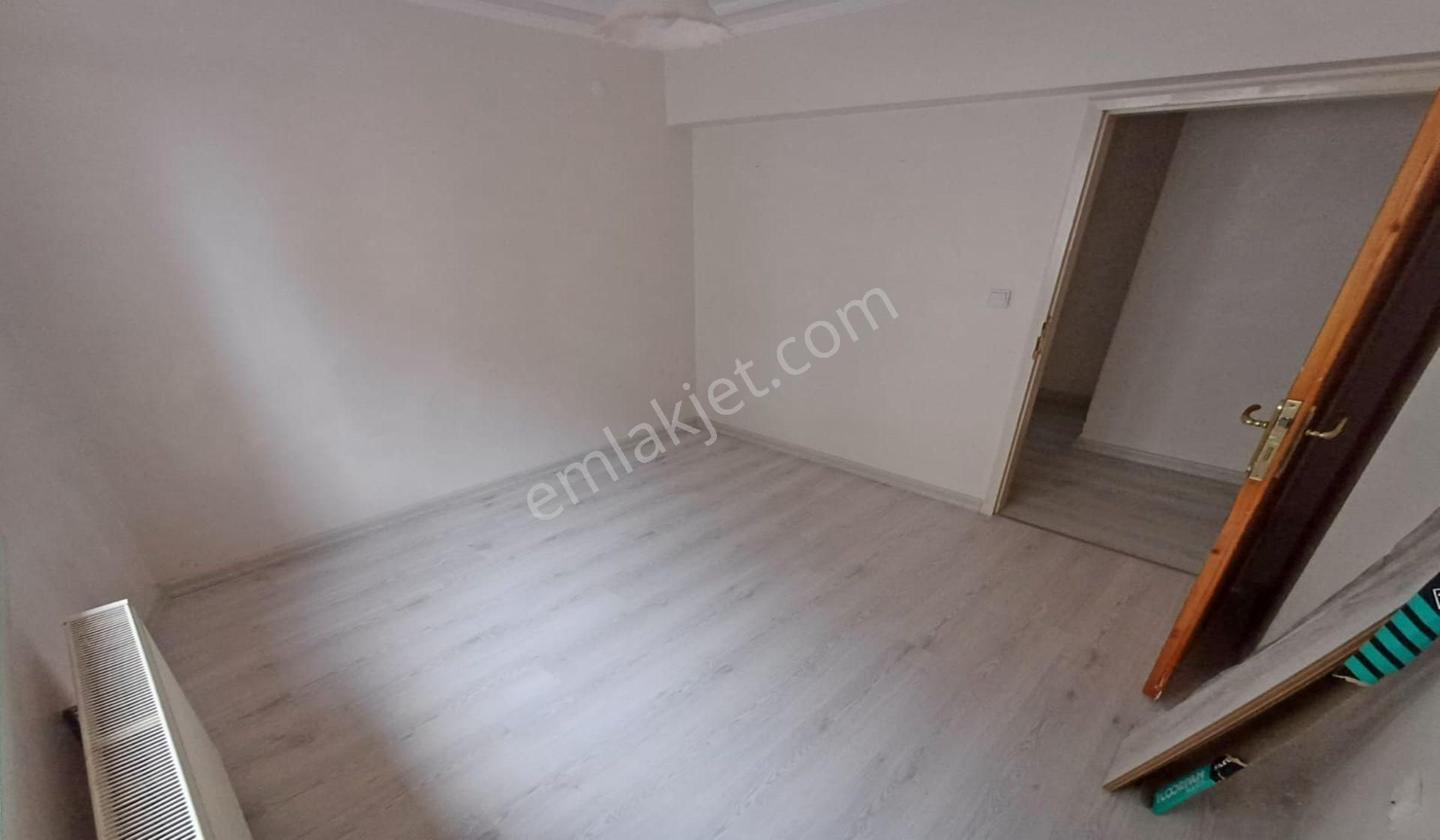 Ufuktepe Pazar Yanı 3+1 Kat Konumunda Altındadaire Var Masrafsız - Görsel 23
