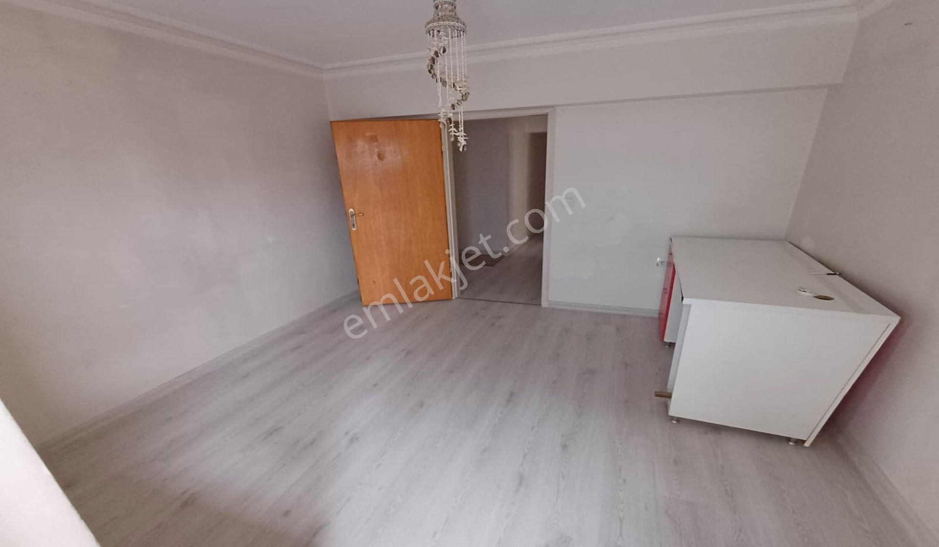 Ufuktepe Pazar Yanı 3+1 Kat Konumunda Altındadaire Var Masrafsız - Görsel 26