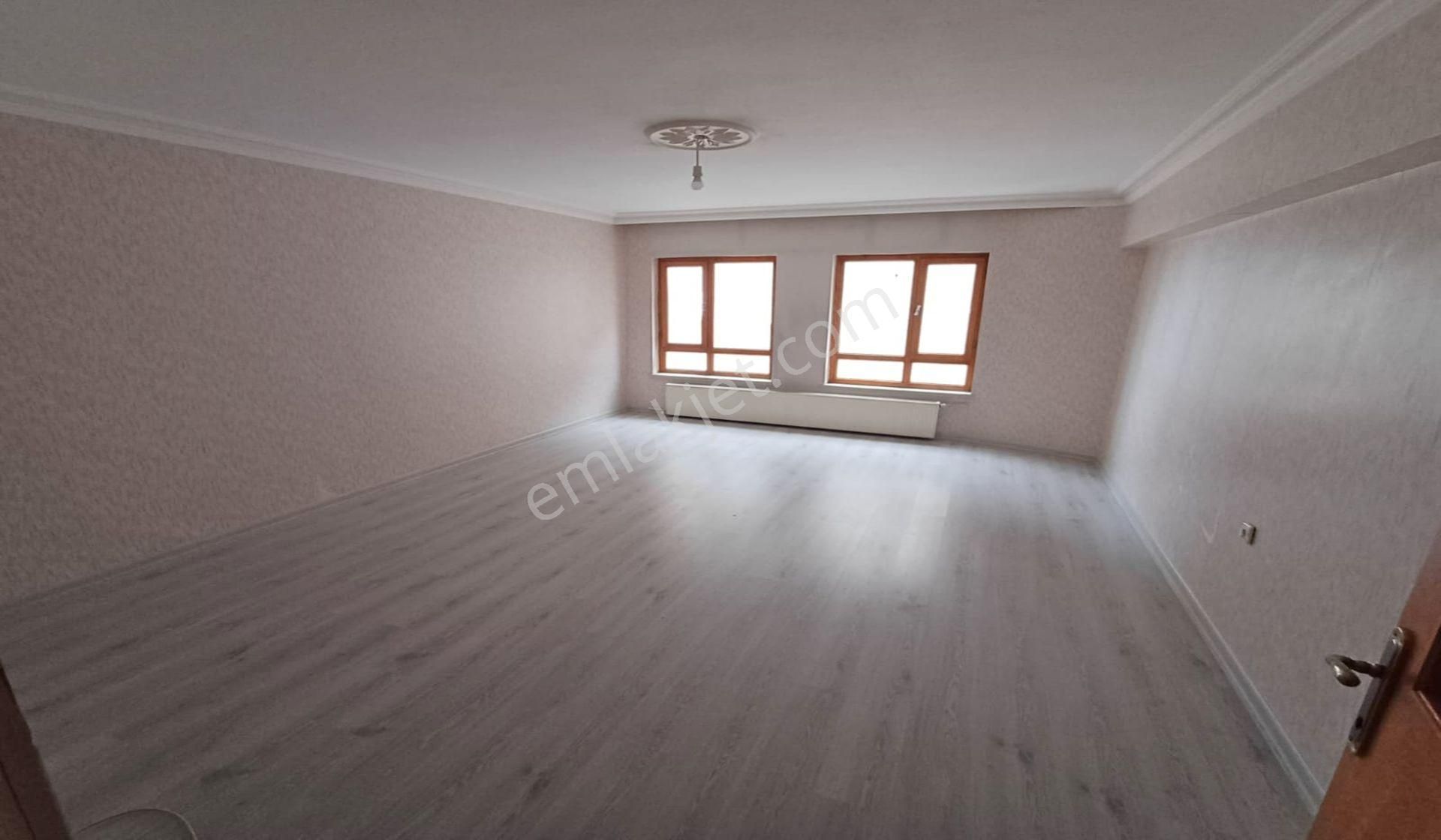 Ufuktepe Pazar Yanı 3+1 Kat Konumunda Altındadaire Var Masrafsız - Görsel 25