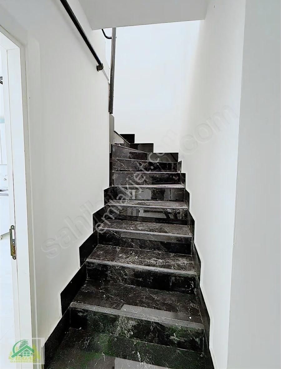 Küçükesat'ta Ana Cadde Üzeri Sıfır Bina'da 3+1 Fırsat Dublex ! - Görsel 15