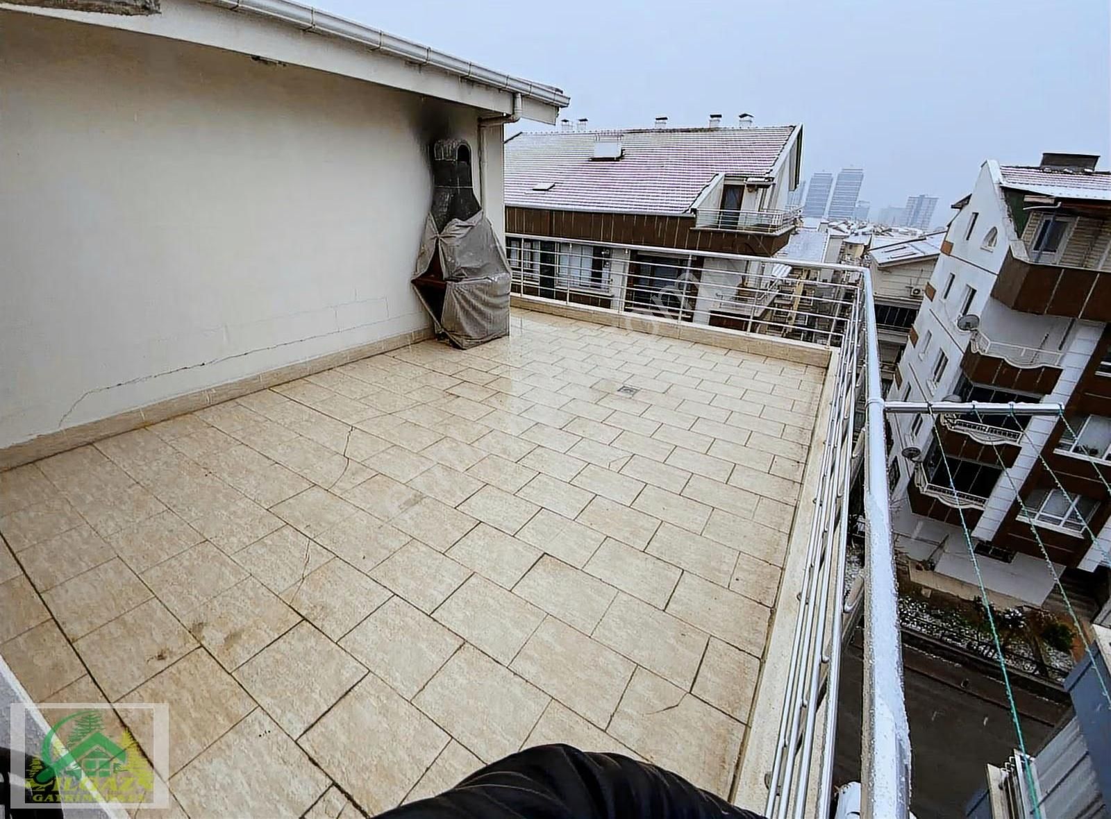 Ayvalı Kardeşler'de Avm Yakını 5+1 Asansörlü Lüx Dublex Daire ! - Görsel 14