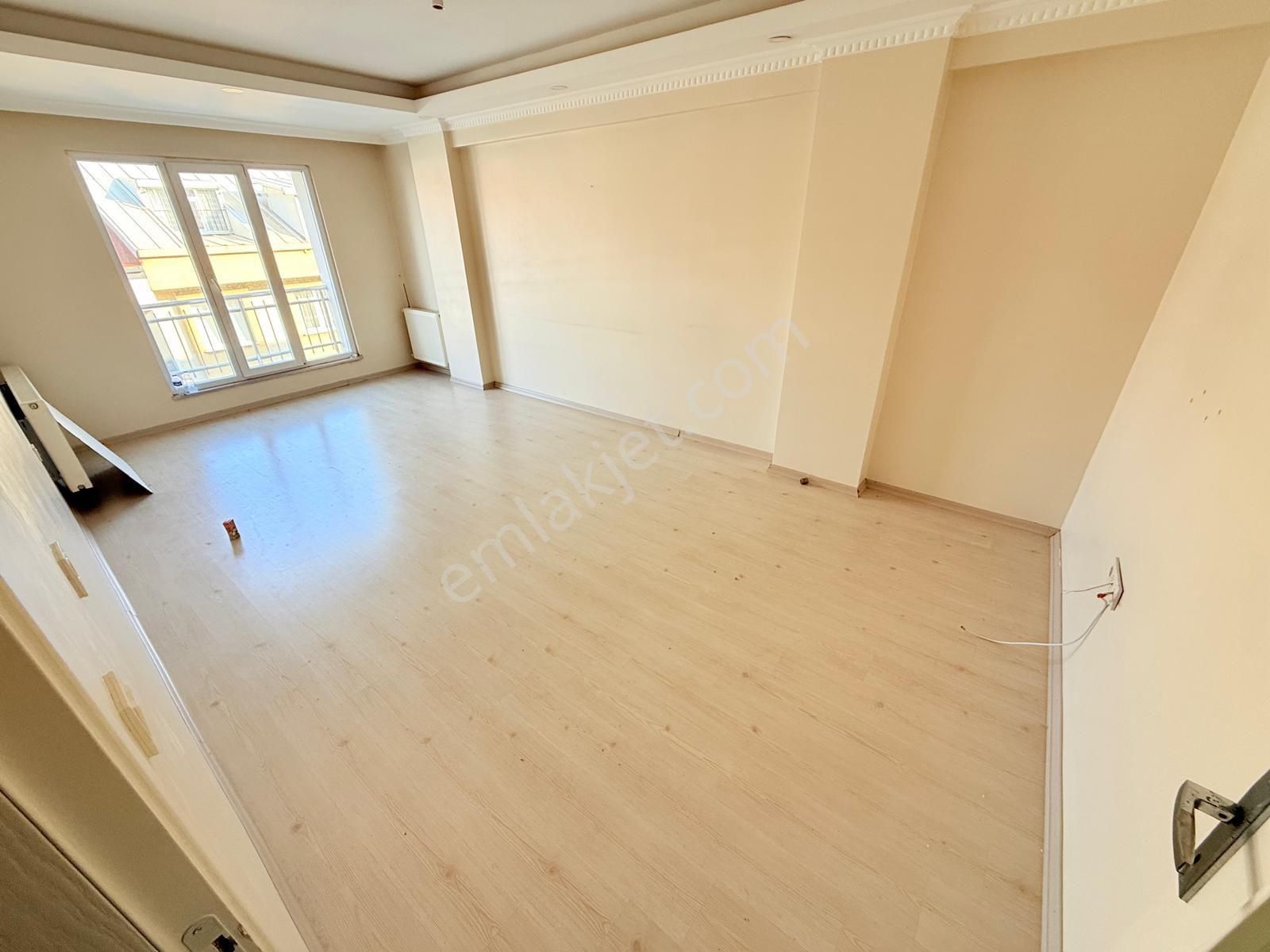 Pusula İnşaat'tan Cebeci Mah. 3+1 120m2 Asansörlü Satılık 3.kat Daire