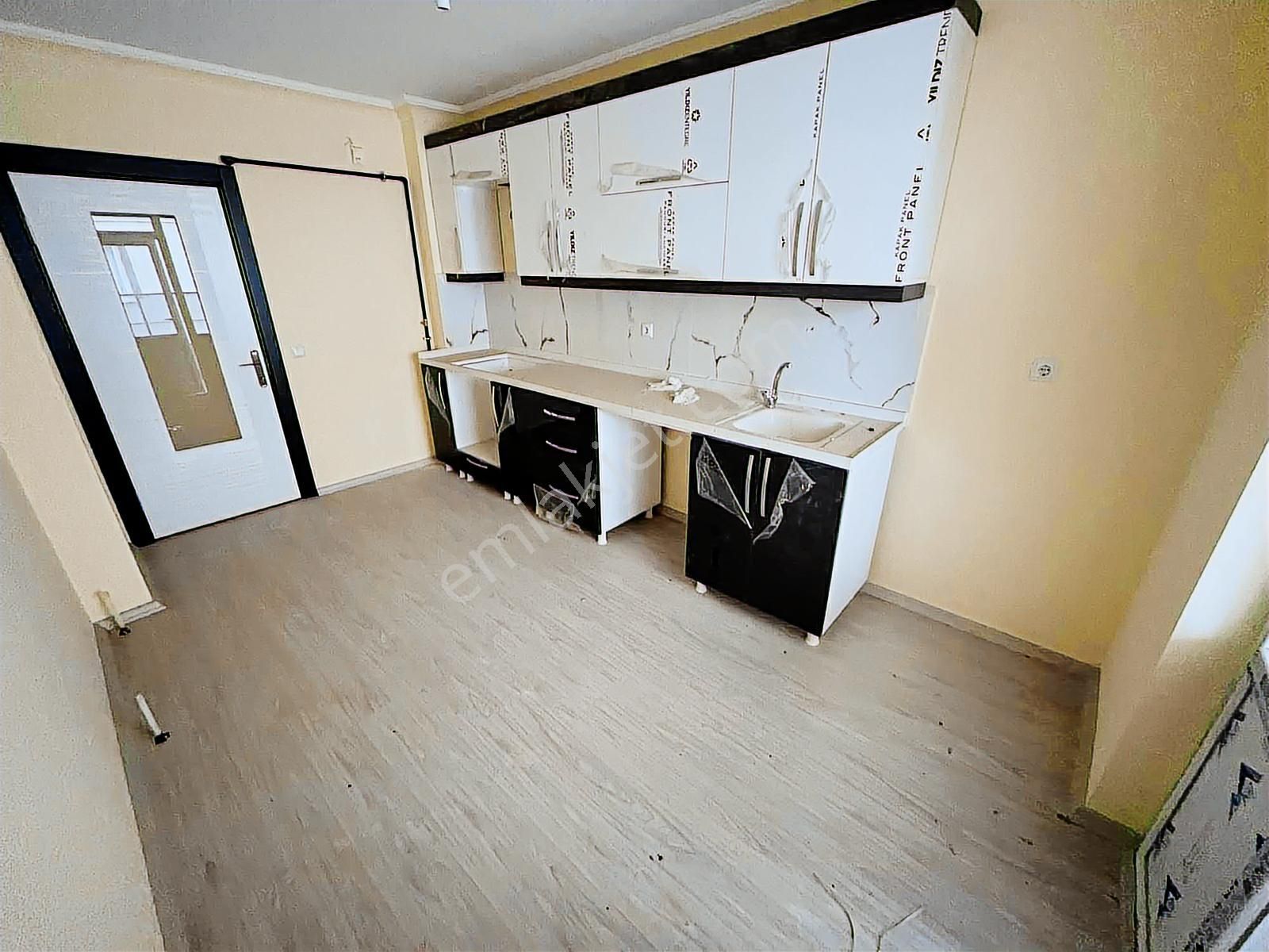 Şentürk Gayrimenkul'den**asansörlü**iskanlı**güney Cephe Daire!! - Görsel 22