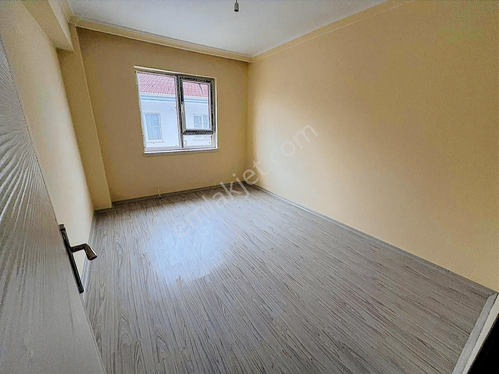 Şentürk Gayrimenkul'den**asansörlü**iskanlı**güney Cephe Daire!! - Görsel 10