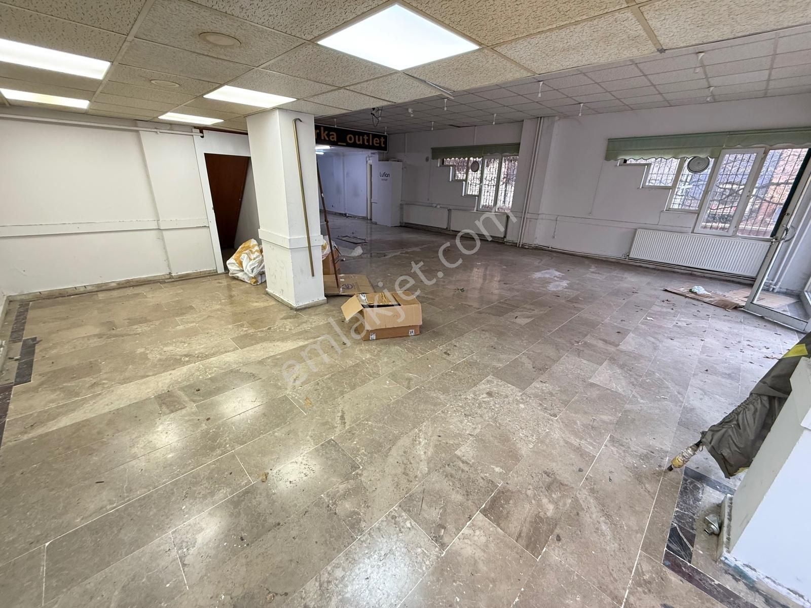 Gazi Muhtar Kızılay Kan Merkezi Civarında Kiralık 450m2 Dükkan - Görsel 2