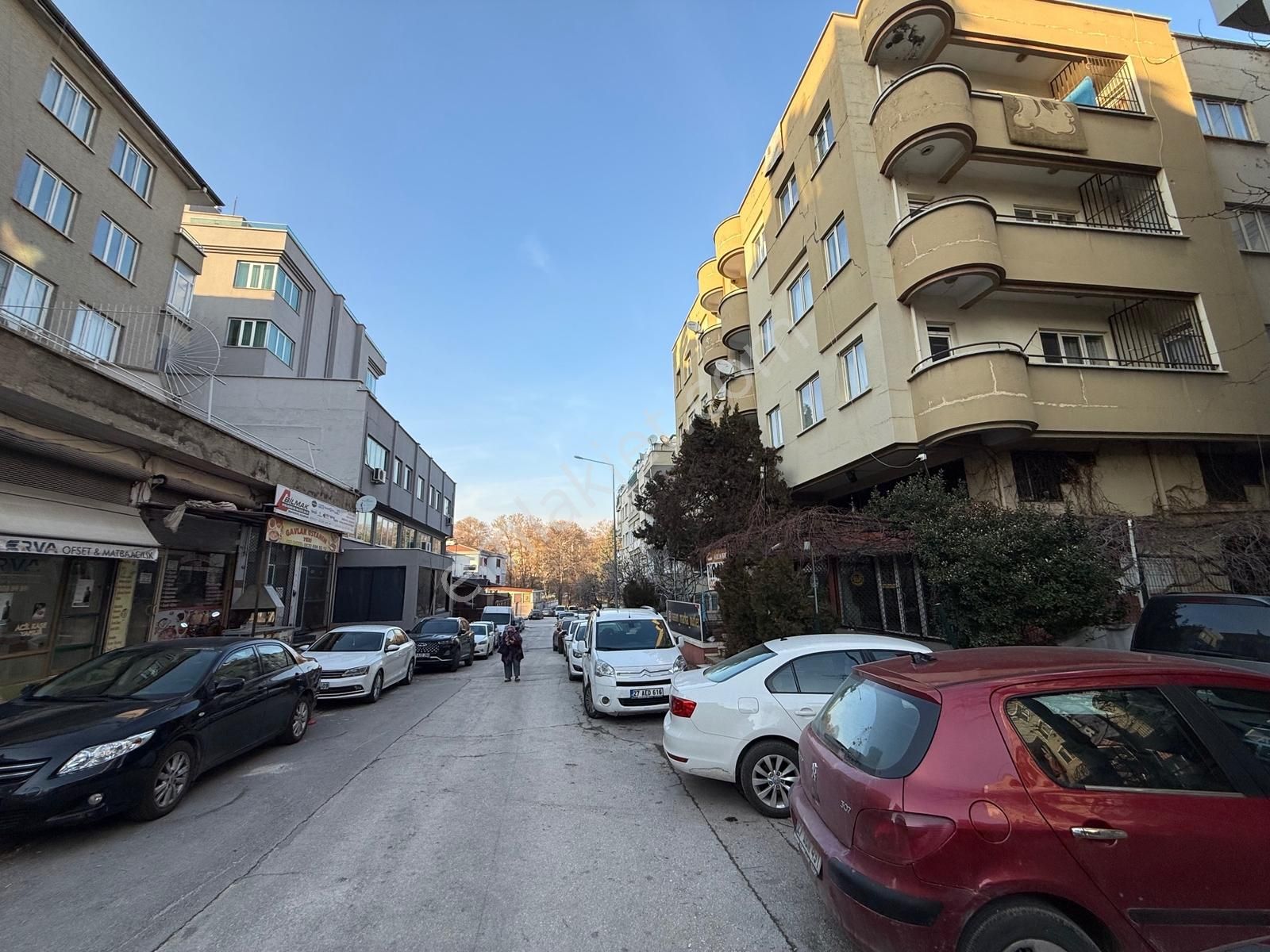 Gazi Muhtar Kızılay Kan Merkezi Civarında Kiralık 450m2 Dükkan - Görsel 9
