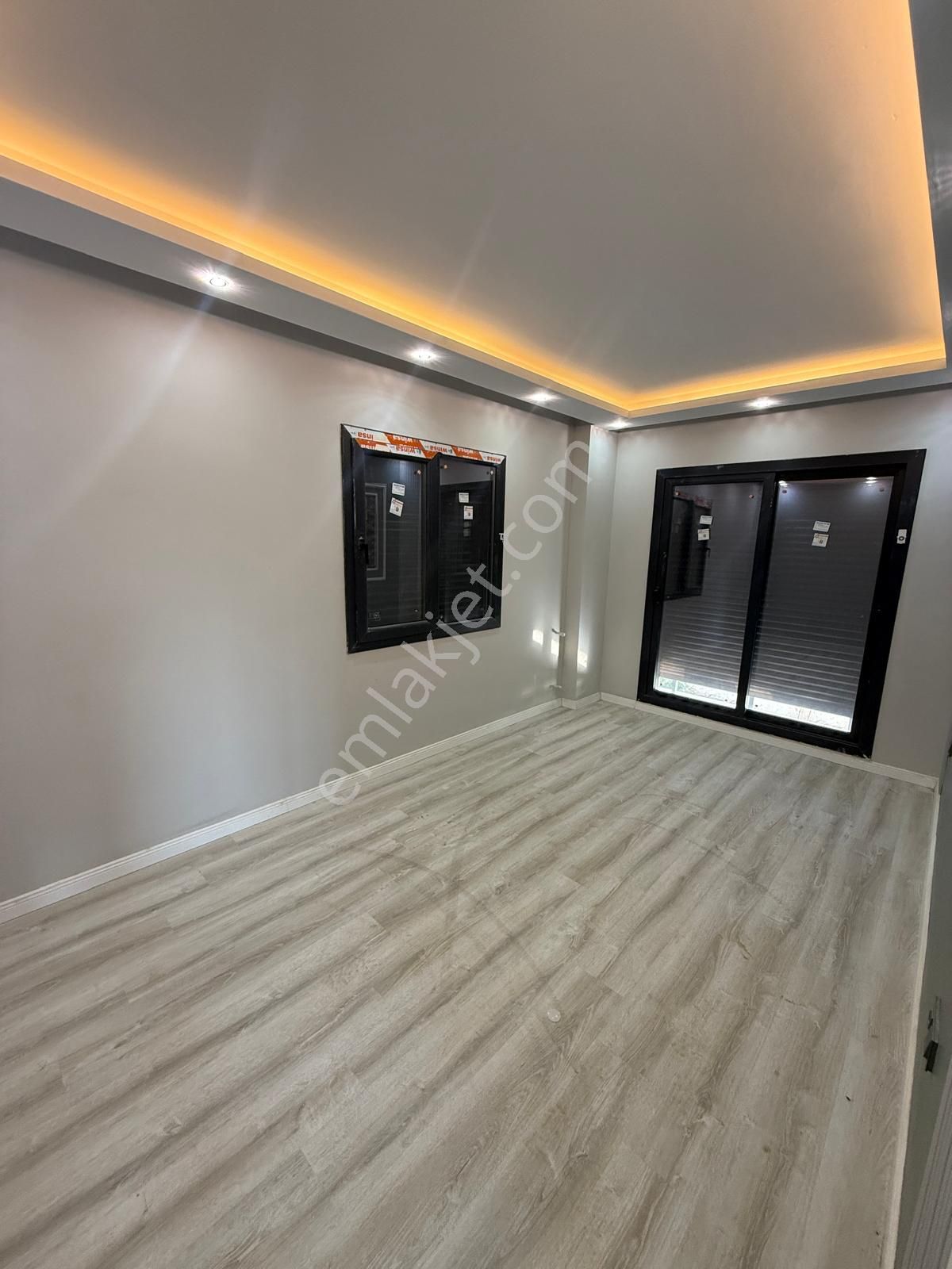 Cumhuriyet Mah.de Özel Yapım 2+1 | Önü Açık - Görsel 17